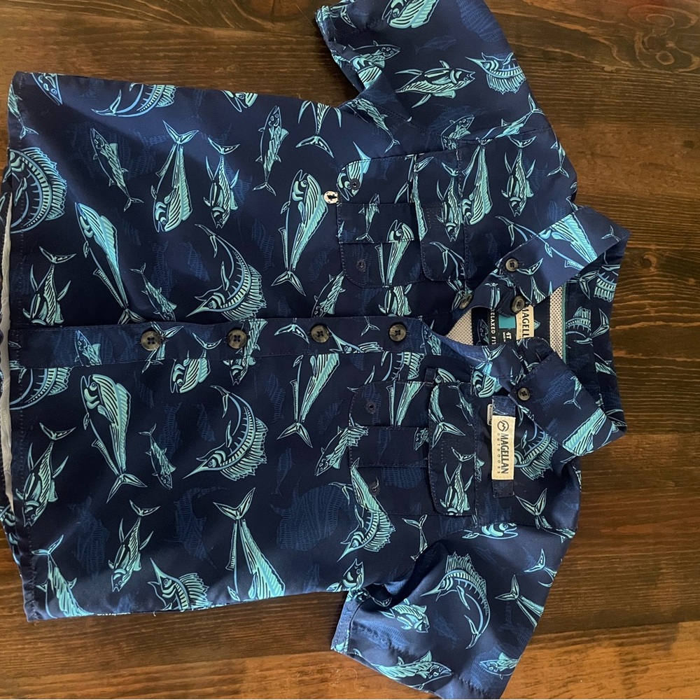 Magellan Outdoors Blue Fish Print Button Down Shirt